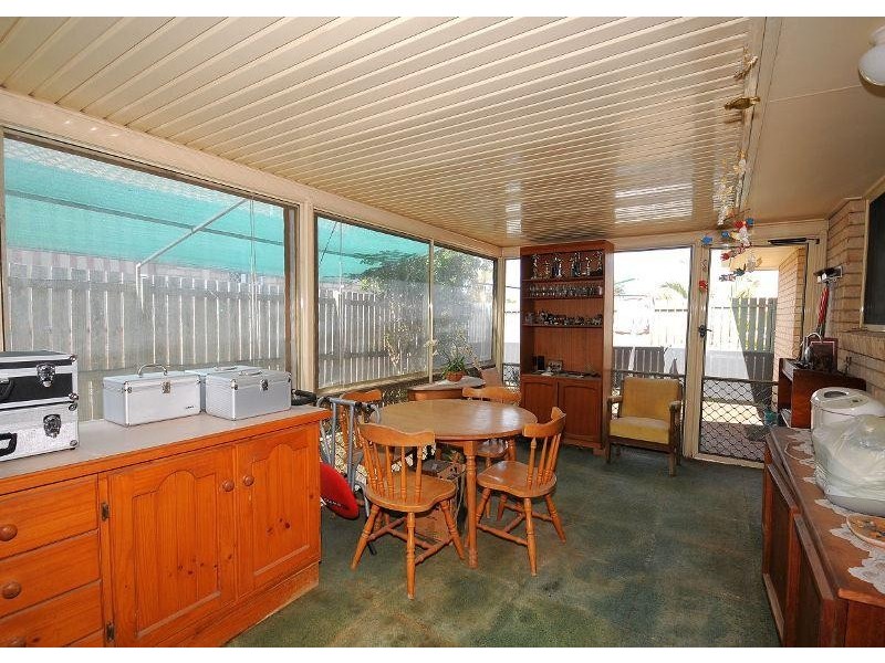 1 Kookaburra Drive, Eli Waters QLD 4655