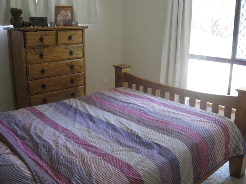 14 Cliveden Avenue, Point Vernon QLD 4655