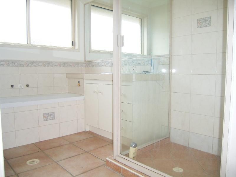 79 Bowerbird Avenue, Eli Waters QLD 4655