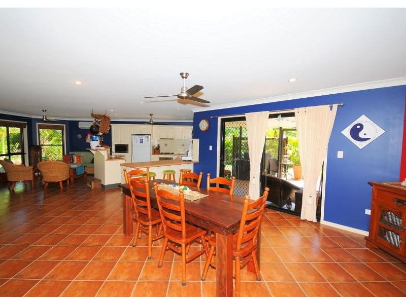 11 Layde Court, Urangan QLD 4655