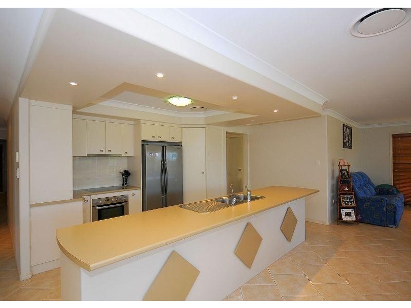 25 Yarrilee Circuit, Dundowran QLD 4655