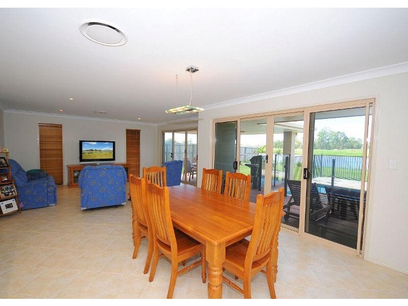 25 Yarrilee Circuit, Dundowran QLD 4655