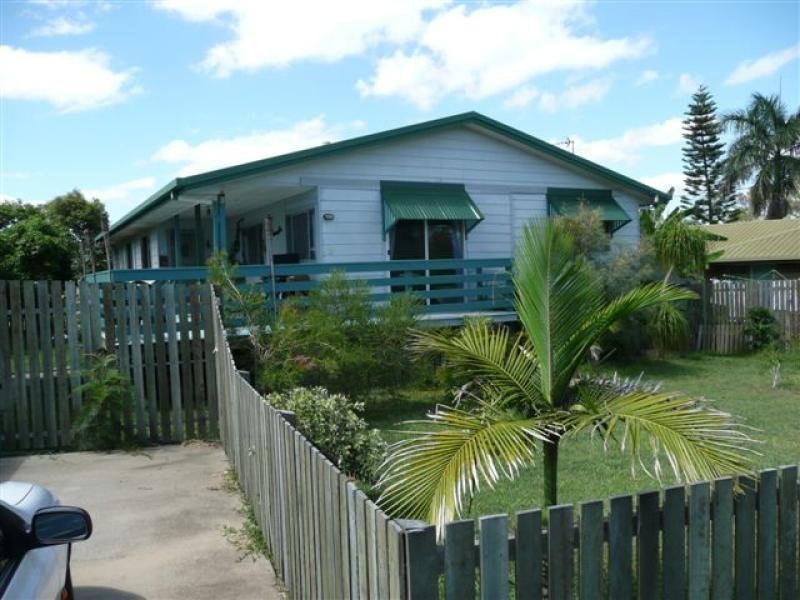 11 Bunker Avenue, Urraween QLD 4655