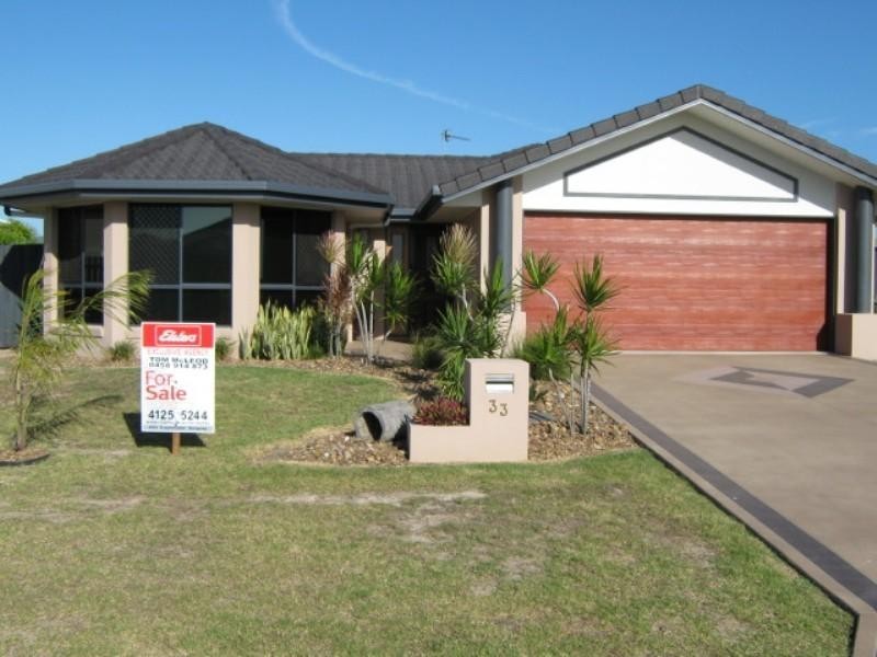 33 Earl St Vincent Circuit, Eli Waters QLD 4655