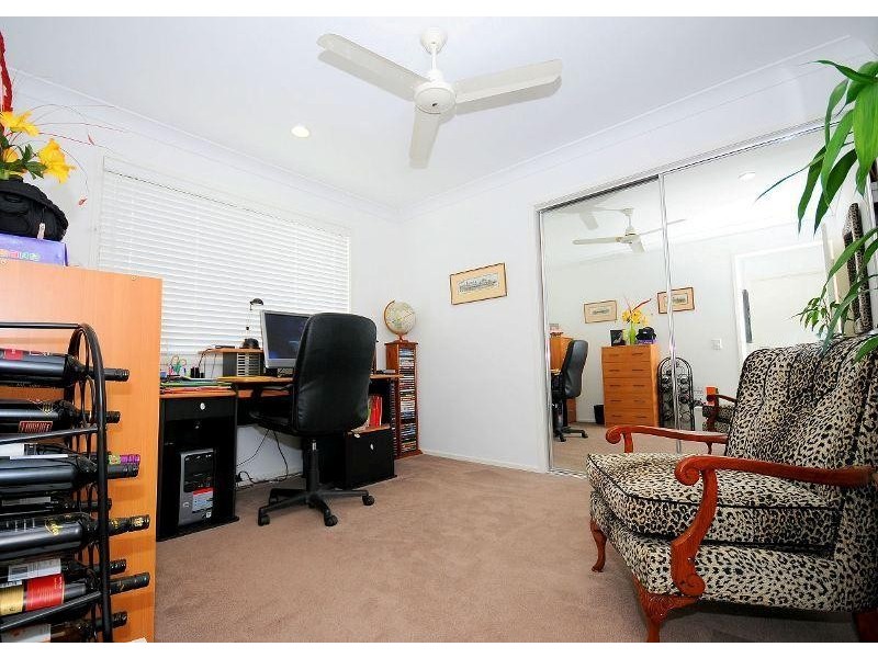 18 Captain Cook Street, Urraween QLD 4655