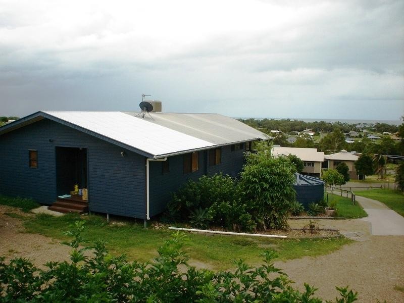 28 Hennessy Drive, Dundowran QLD 4655