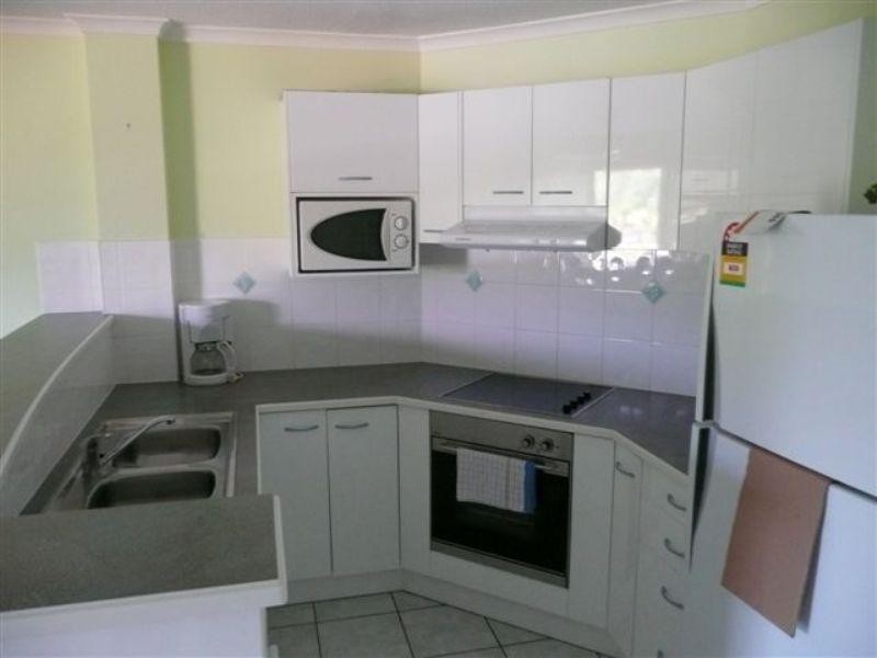 Unit 10/496 Esplanade, Torquay QLD 4655