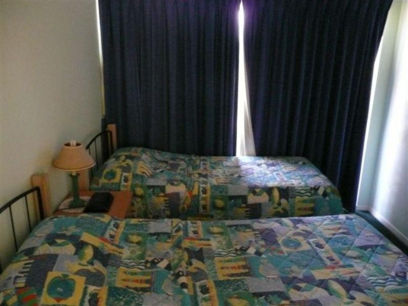 Unit 10/496 Esplanade, Torquay QLD 4655