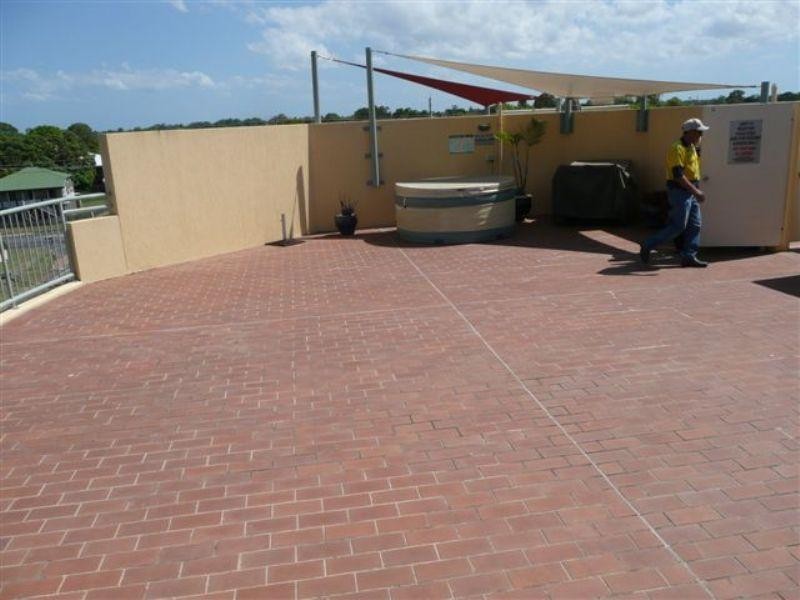 Unit 10/496 Esplanade, Torquay QLD 4655