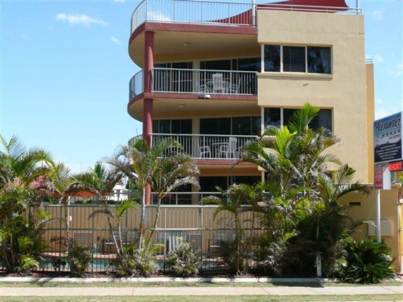 Unit 10/496 Esplanade, Torquay QLD 4655