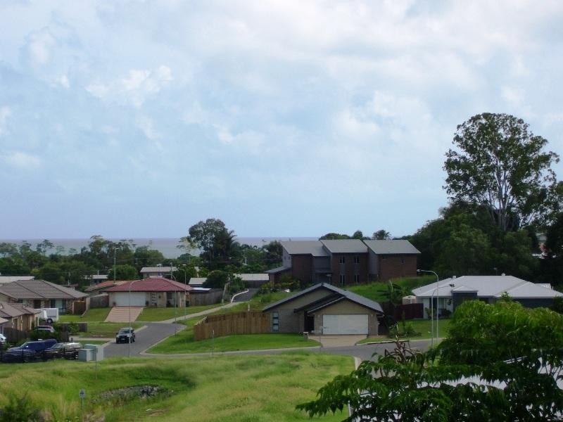25 Koloi Street, Scarness QLD 4655