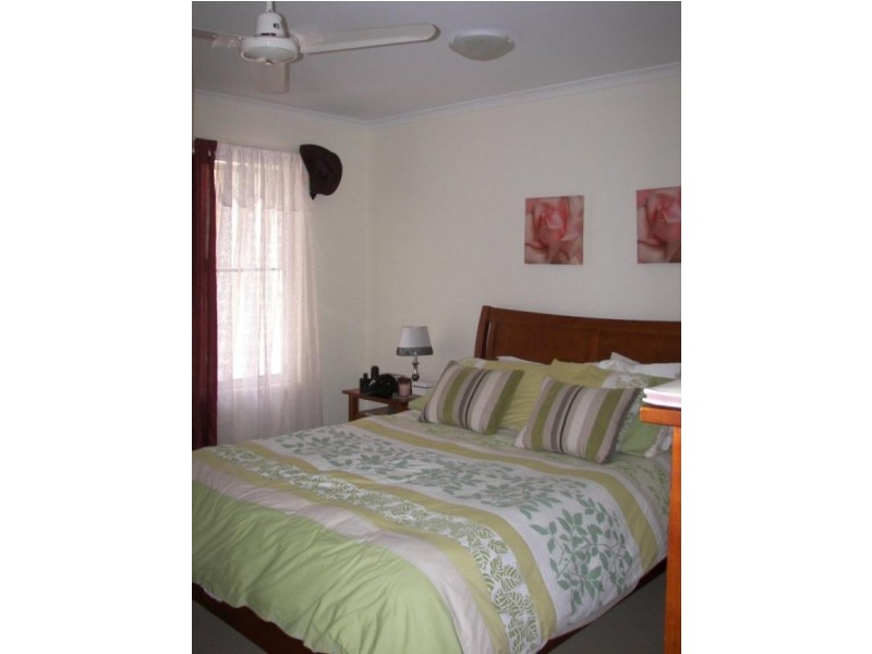 54 Joselyn Drive, Point Vernon QLD 4655