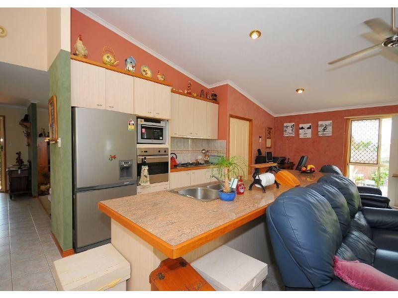 9 Stevens Close, Kawungan QLD 4655