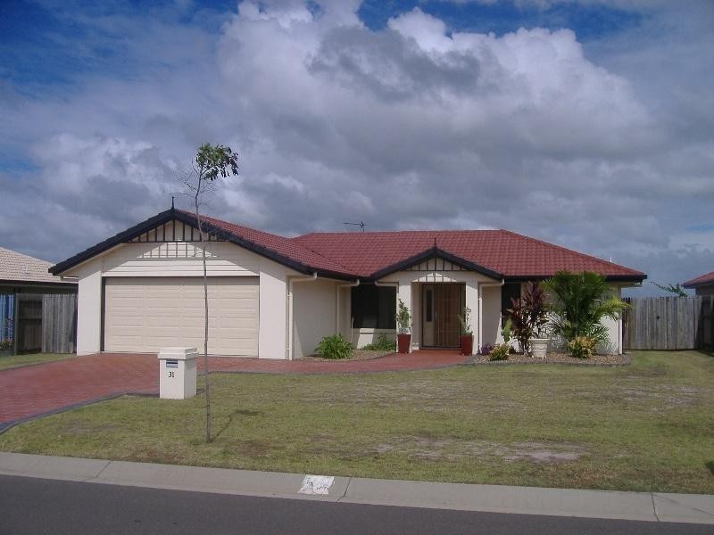 31 Lady Nelson Drive, Eli Waters QLD 4655