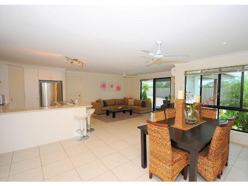 23 Kestrel Court, Eli Waters QLD 4655