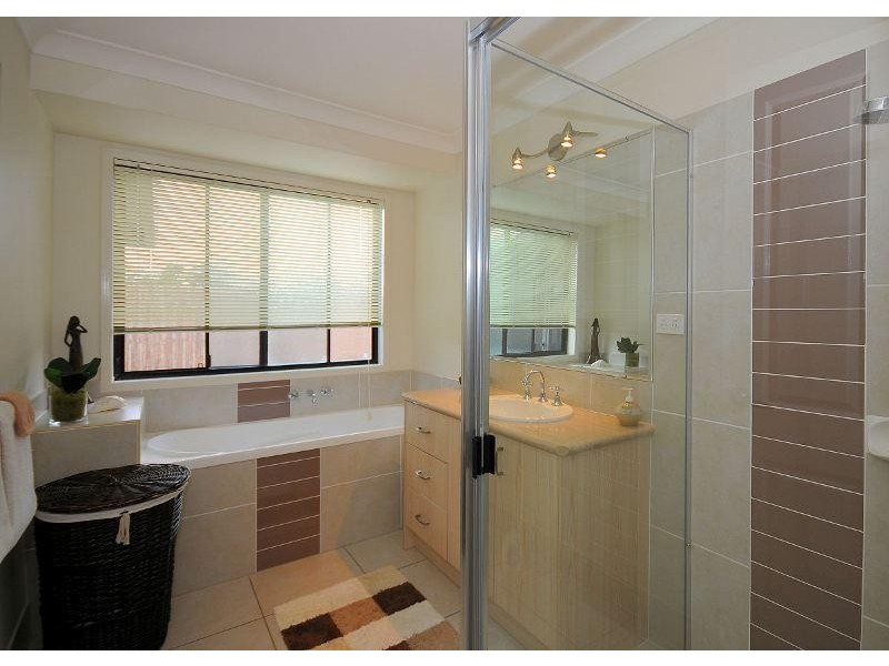 23 Kestrel Court, Eli Waters QLD 4655