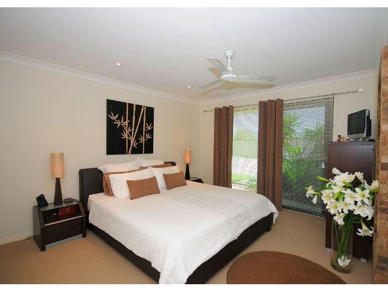 23 Kestrel Court, Eli Waters QLD 4655