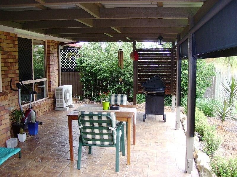 10 Bowerbird Avenue, Eli Waters QLD 4655