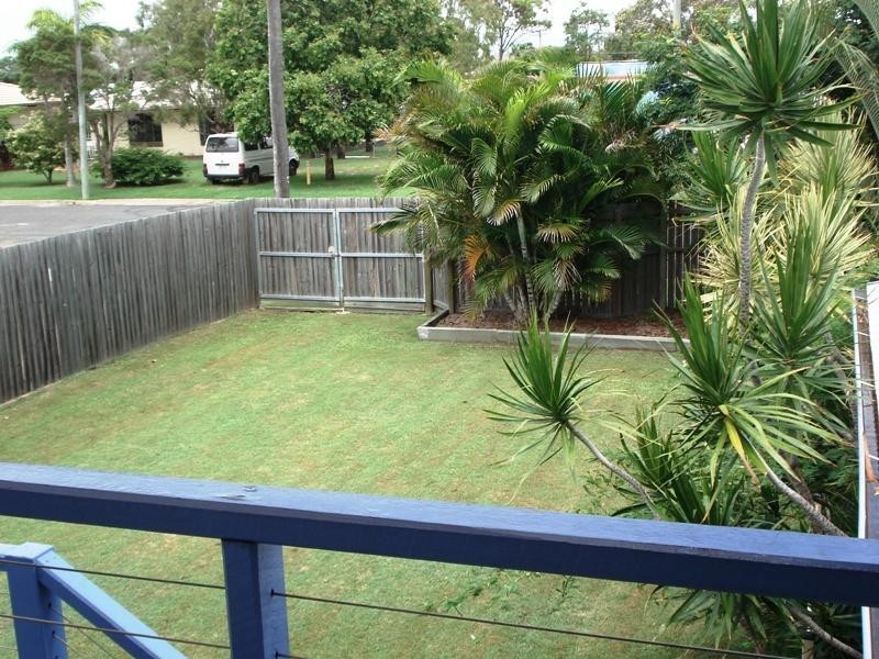 34 Edward Street, Urangan QLD 4655