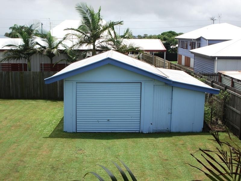 34 Edward Street, Urangan QLD 4655