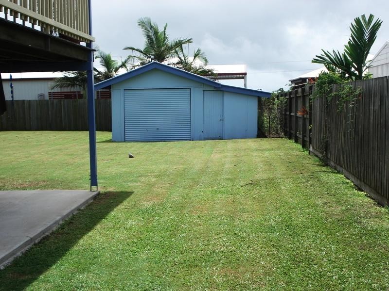 34 Edward Street, Urangan QLD 4655