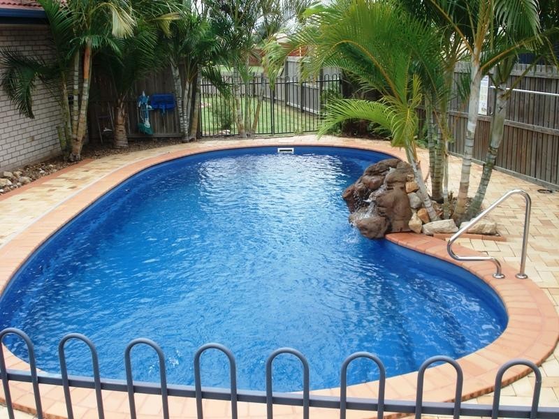 3 Benson Close, Urraween QLD 4655