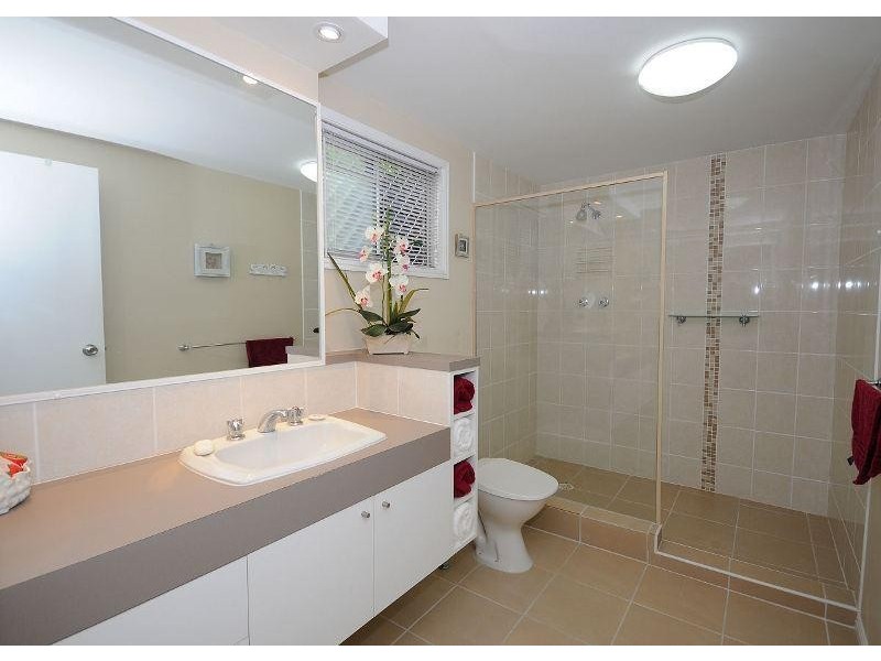 43 Totness Street, Torquay QLD 4655