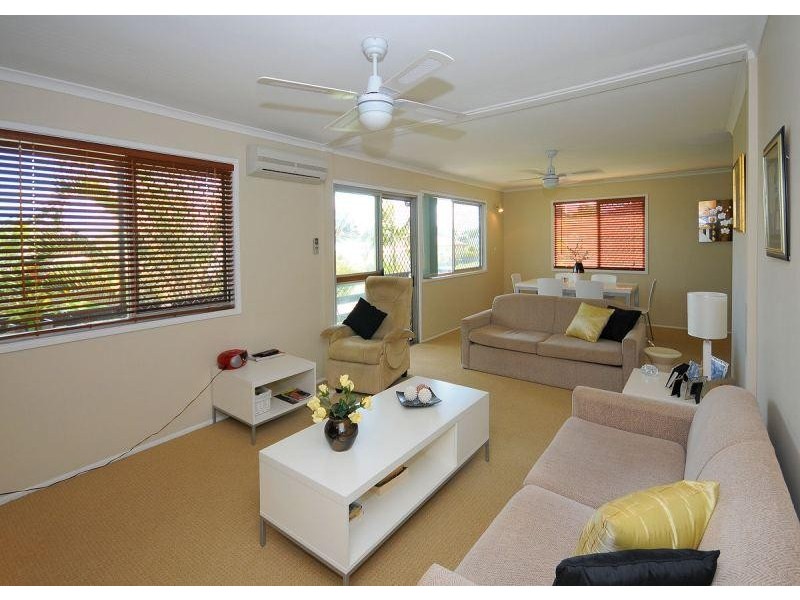 43 Totness Street, Torquay QLD 4655