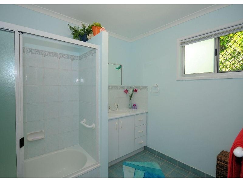 43 Totness Street, Torquay QLD 4655