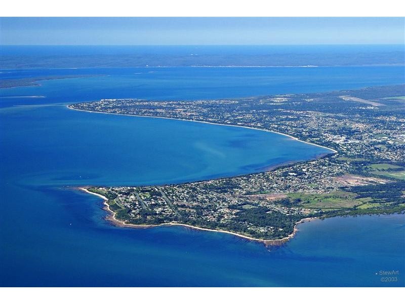 13 Herbert Street, Urangan QLD 4655