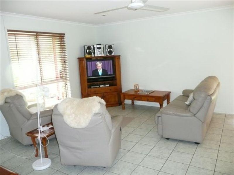 89 Swan Drive, Booral QLD 4655