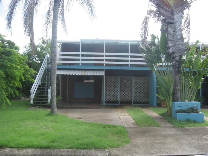 Unit 1/70 Hibiscus Street, Urangan QLD 4655