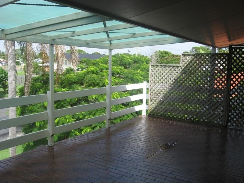 Unit 1/70 Hibiscus Street, Urangan QLD 4655