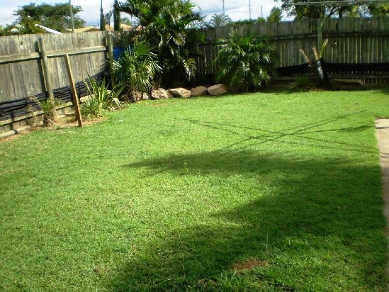 2 Hayworth Street, Point Vernon QLD 4655