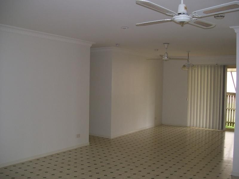 12 Nicholson Court, Urraween QLD 4655