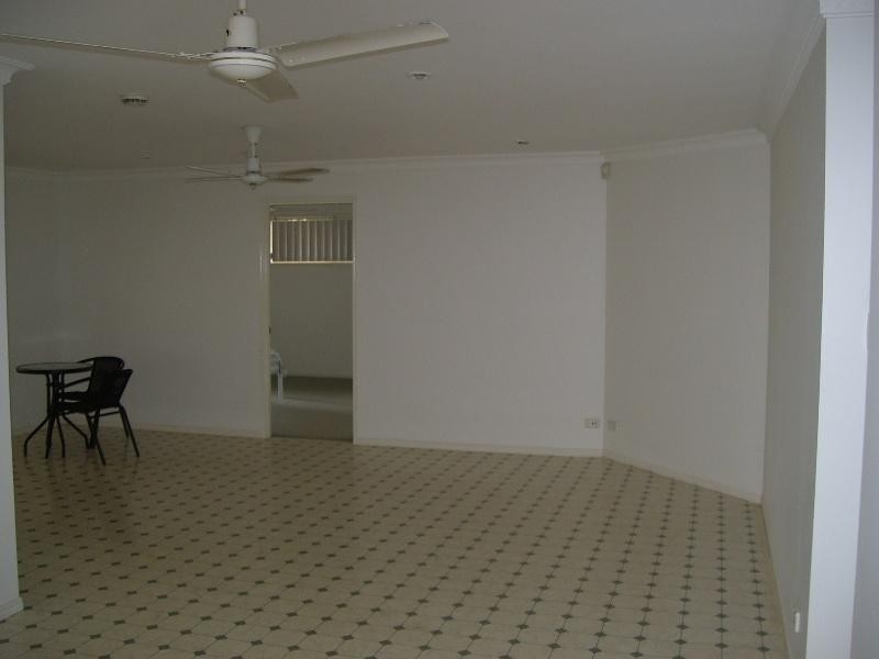 12 Nicholson Court, Urraween QLD 4655