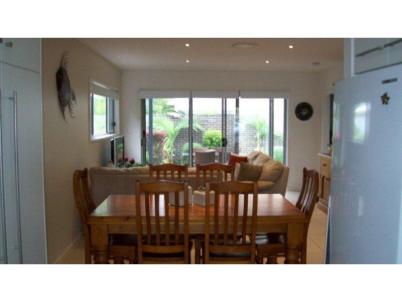 Unit 1/136 Pulgul Street, Urangan QLD 4655