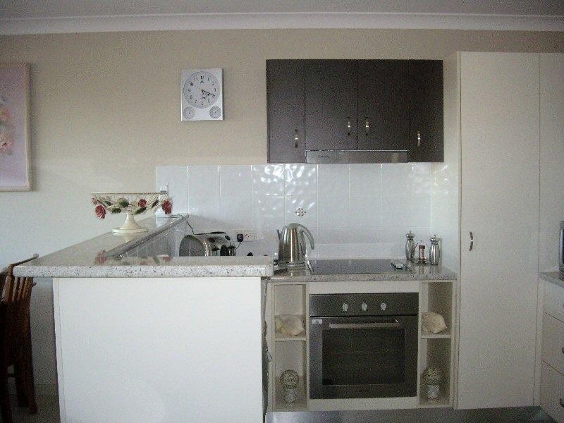 Unit 2/52 Shell Street, Urangan QLD 4655