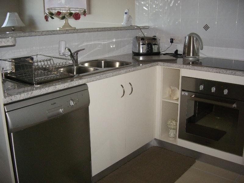 Unit 2/52 Shell Street, Urangan QLD 4655