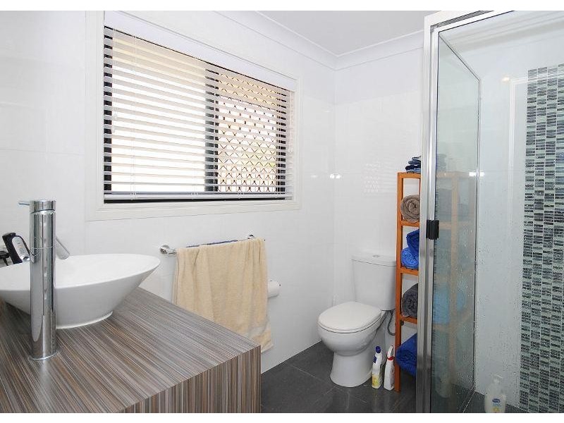 17 Bay Breeze Close, Wondunna QLD 4655