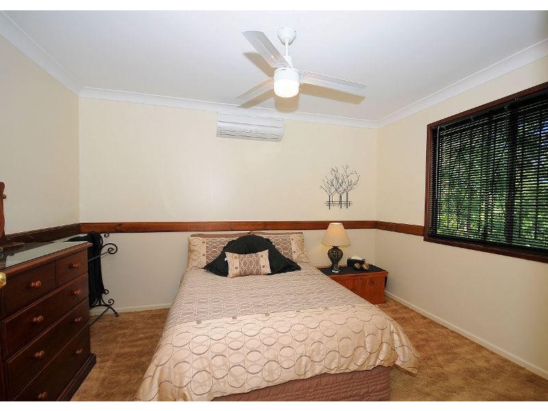 24 Hillcrest Avenue, Scarness QLD 4655