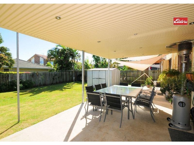 24 Hillcrest Avenue, Scarness QLD 4655