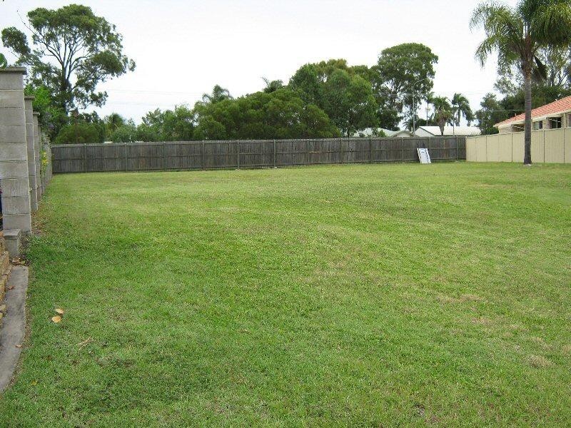 44 Harrison Circuit, Urangan QLD 4655