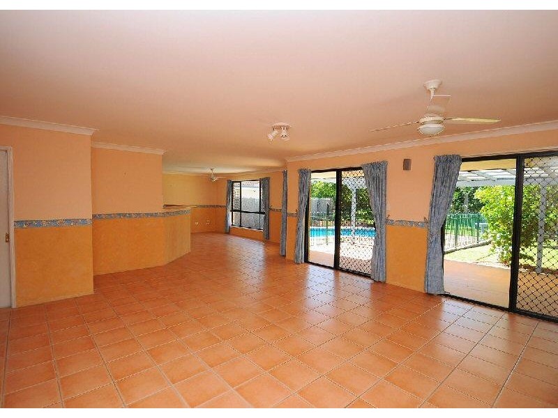 48 Ann Street, Torquay QLD 4655