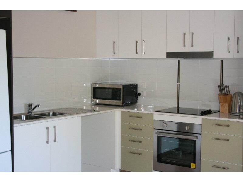 Unit 5/5 Pulgul Street, Urangan QLD 4655