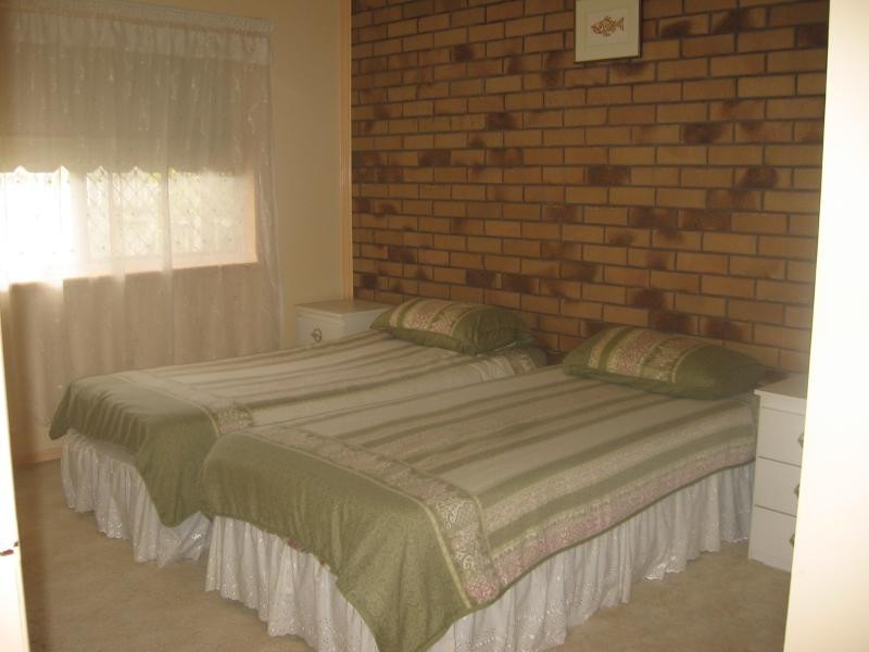 Unit 2/133 Freshwater Street, Torquay QLD 4655