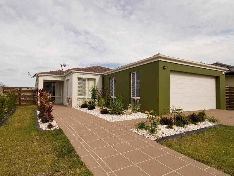 41 Earl St Vincent Circuit, Eli Waters QLD 4655