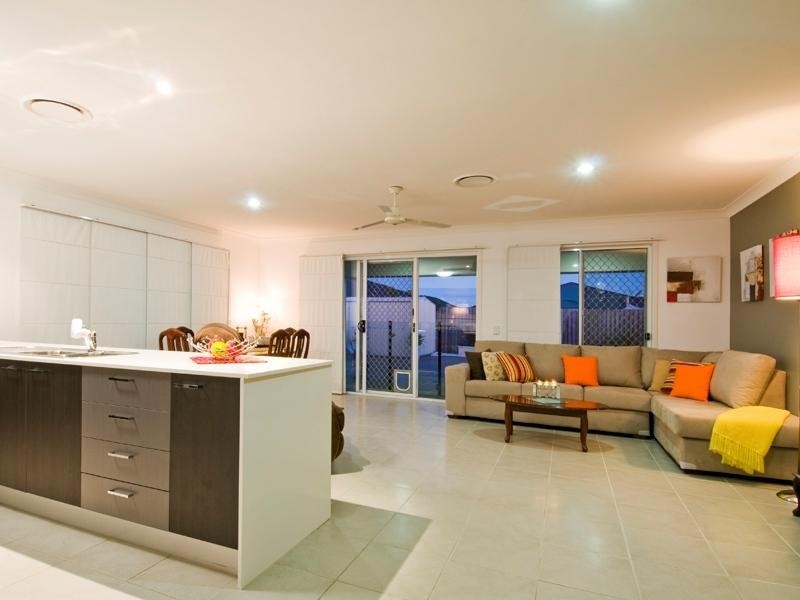 41 Earl St Vincent Circuit, Eli Waters QLD 4655