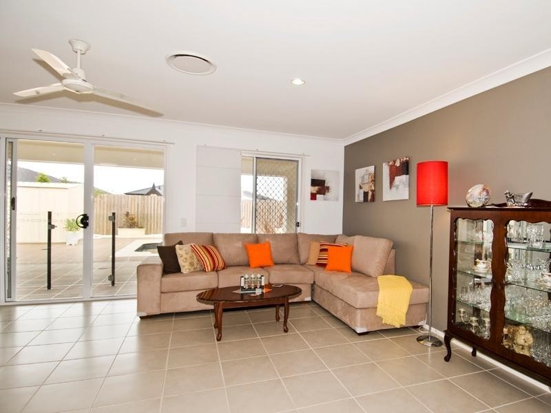 41 Earl St Vincent Circuit, Eli Waters QLD 4655