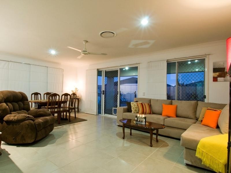 41 Earl St Vincent Circuit, Eli Waters QLD 4655